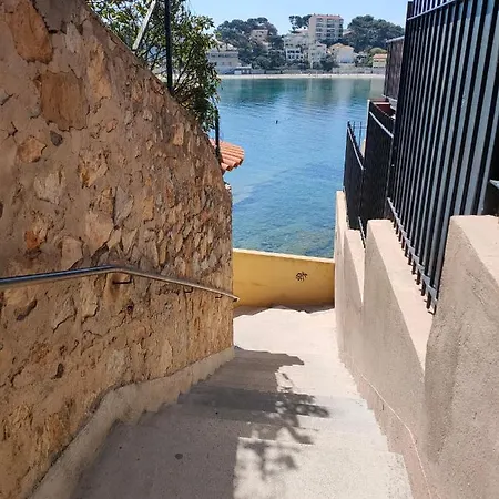 Joli Studio Les Pieds Dans L Eau Avec Place De Parking Gratuite Bandol Exterior photo
