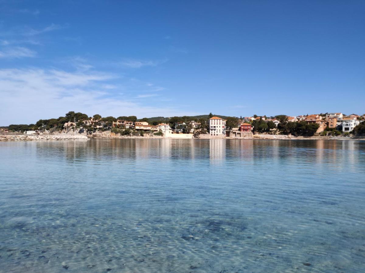 Joli Les Pieds Dans L Eau Avec Place De Parking Gratuite Apartment