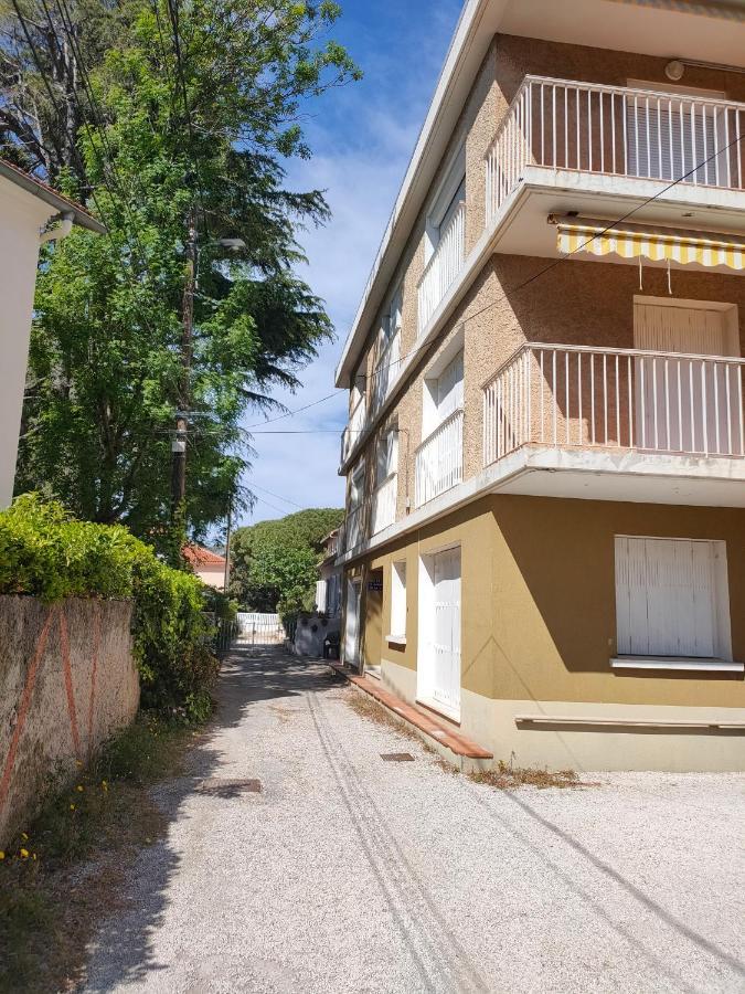 Joli Les Pieds Dans L Eau Avec Place De Parking Gratuite Bandol